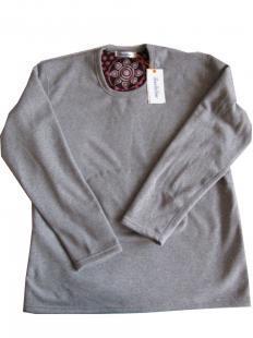 生物磁套服 服裝批發市場的新寵——探秘珊瑚絨套服熱銷背后的健康潮流